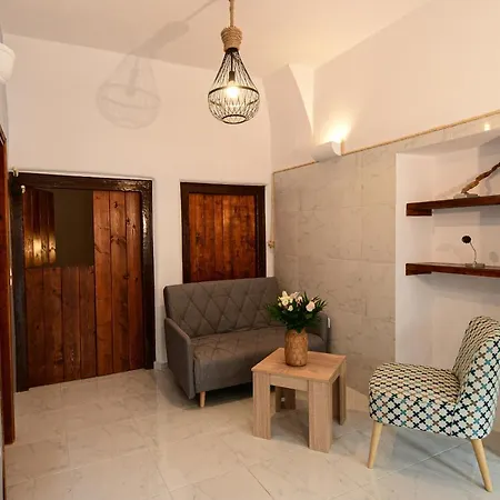 Apartment Grandma's Homes Imerovigli (Santorini)