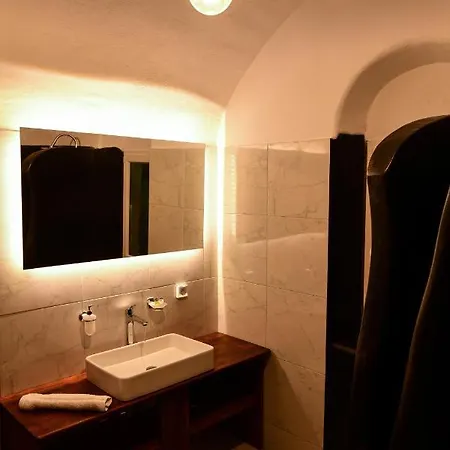 Apartment Grandma's Homes Imerovigli (Santorini)