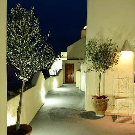 Grandma's Homes Apartment Imerovigli (Santorini)