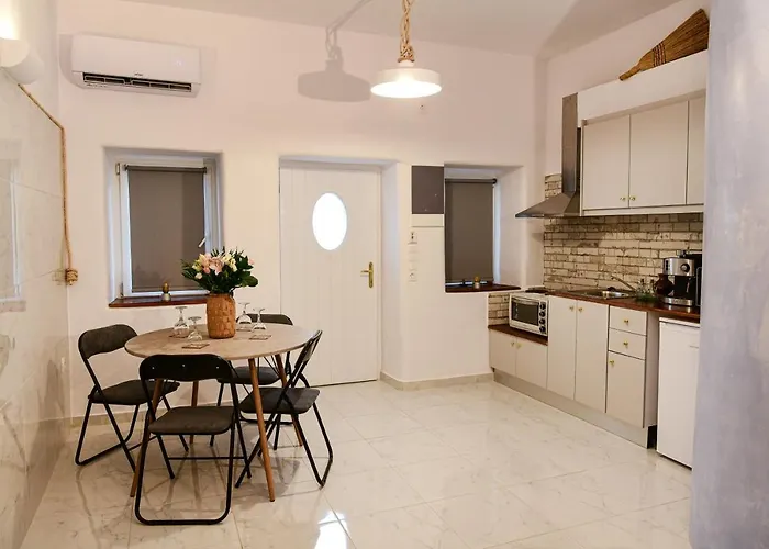 Grandma's Homes Имеровигли