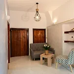 Grandma's Homes * Imerovigli (Santorini)