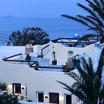 Grandma's Homes * Imerovigli (Santorini)