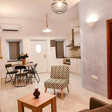 Daire Grandma's Homes