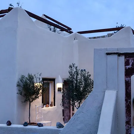 Grandma's Homes * Imerovigli (Santorini)